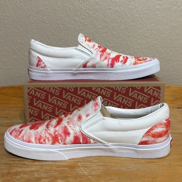 Vans Classic Slip On Otw Gallery Sara Loruss - Picture 2 of 14